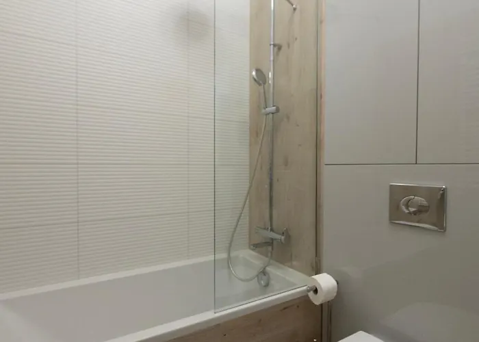 Luxury Retreat Centrum Wiszace Ogrody Freeparking Lejlighed *